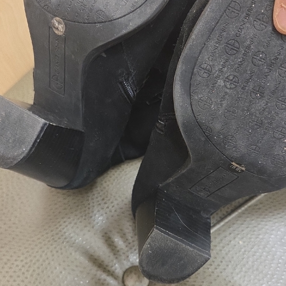 Giani Bernini Black Suede Heeled Boots - Picture 9 of 11
